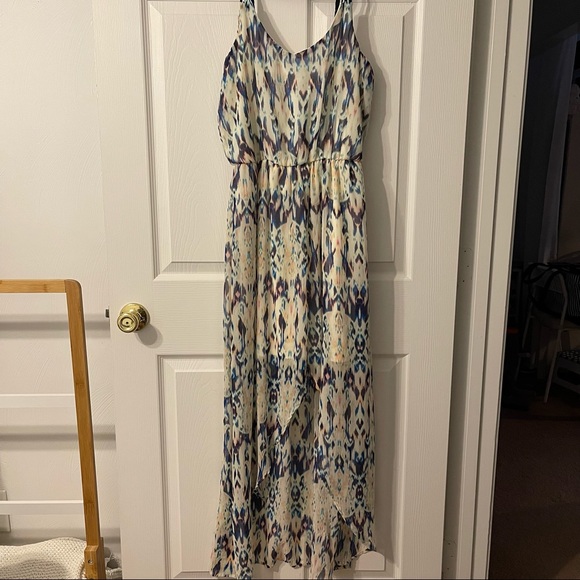 High-Low Dress - Picture 2 of 5